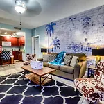 Laketown Wharf 728 By Aneliya